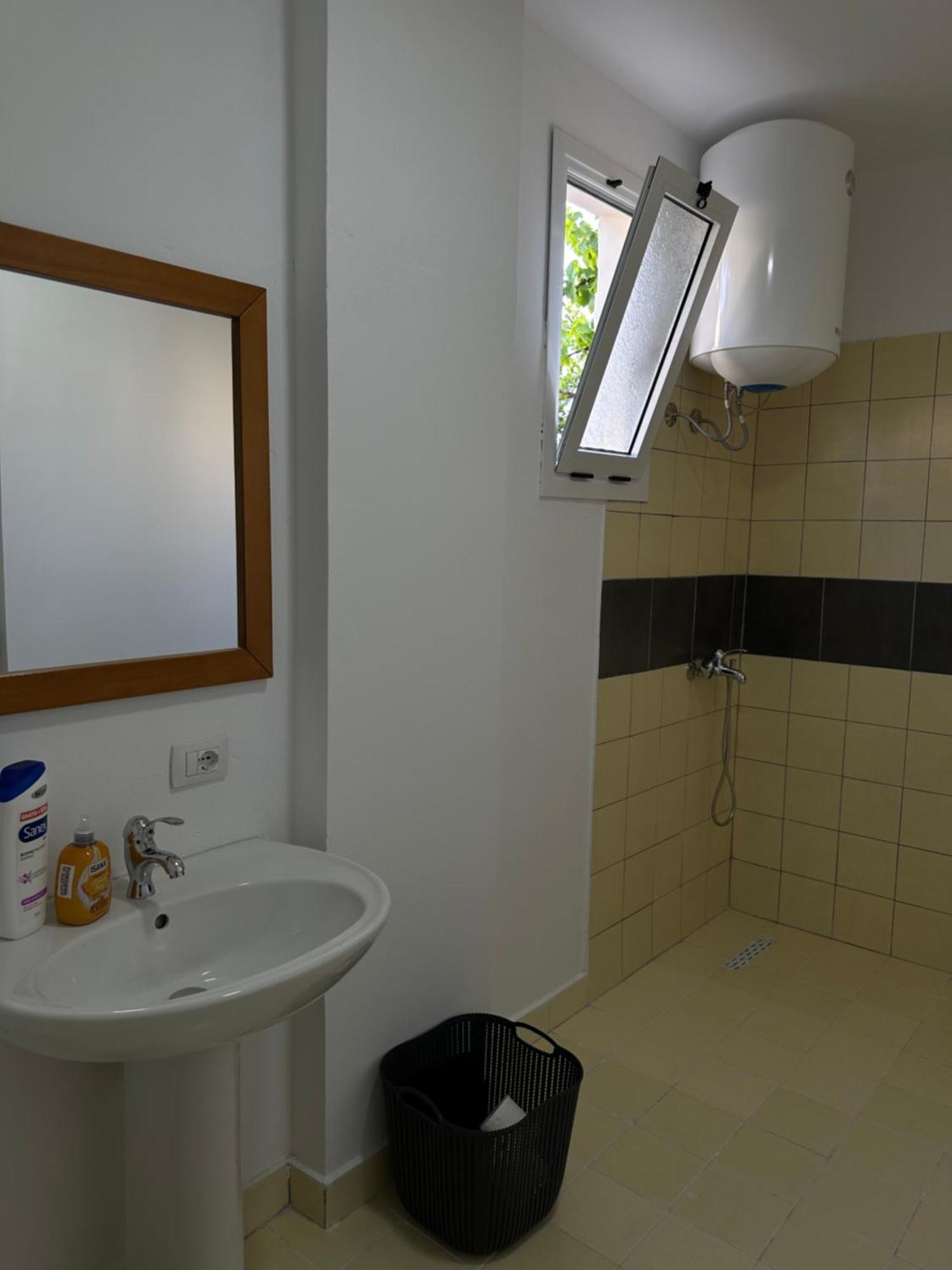 Sunny Rentals Vlore Luaran gambar